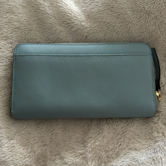 Kate Spade eggshell blue wallet, EUC - Picture 3 of 8